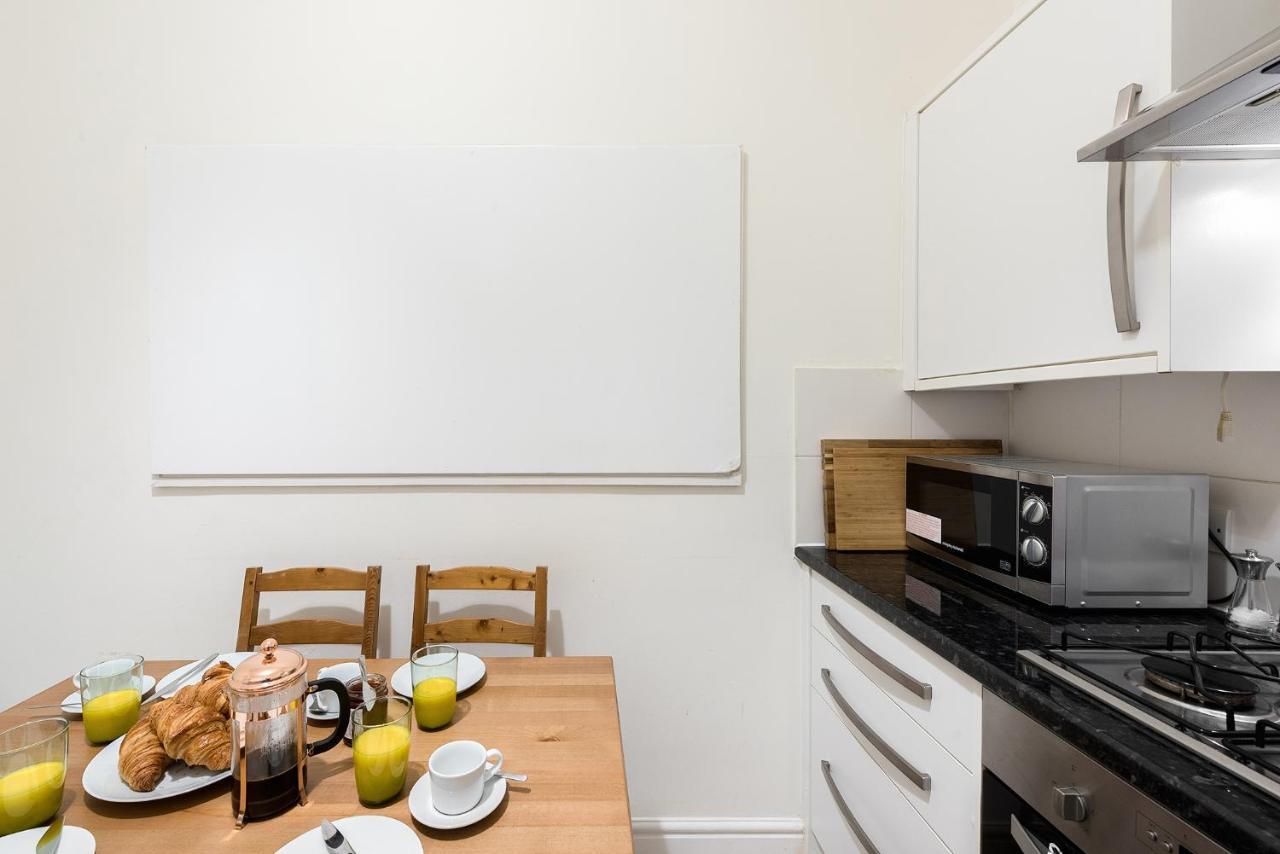 Heart Of Ealing Apartment With Garden Londýn Exteriér fotografie